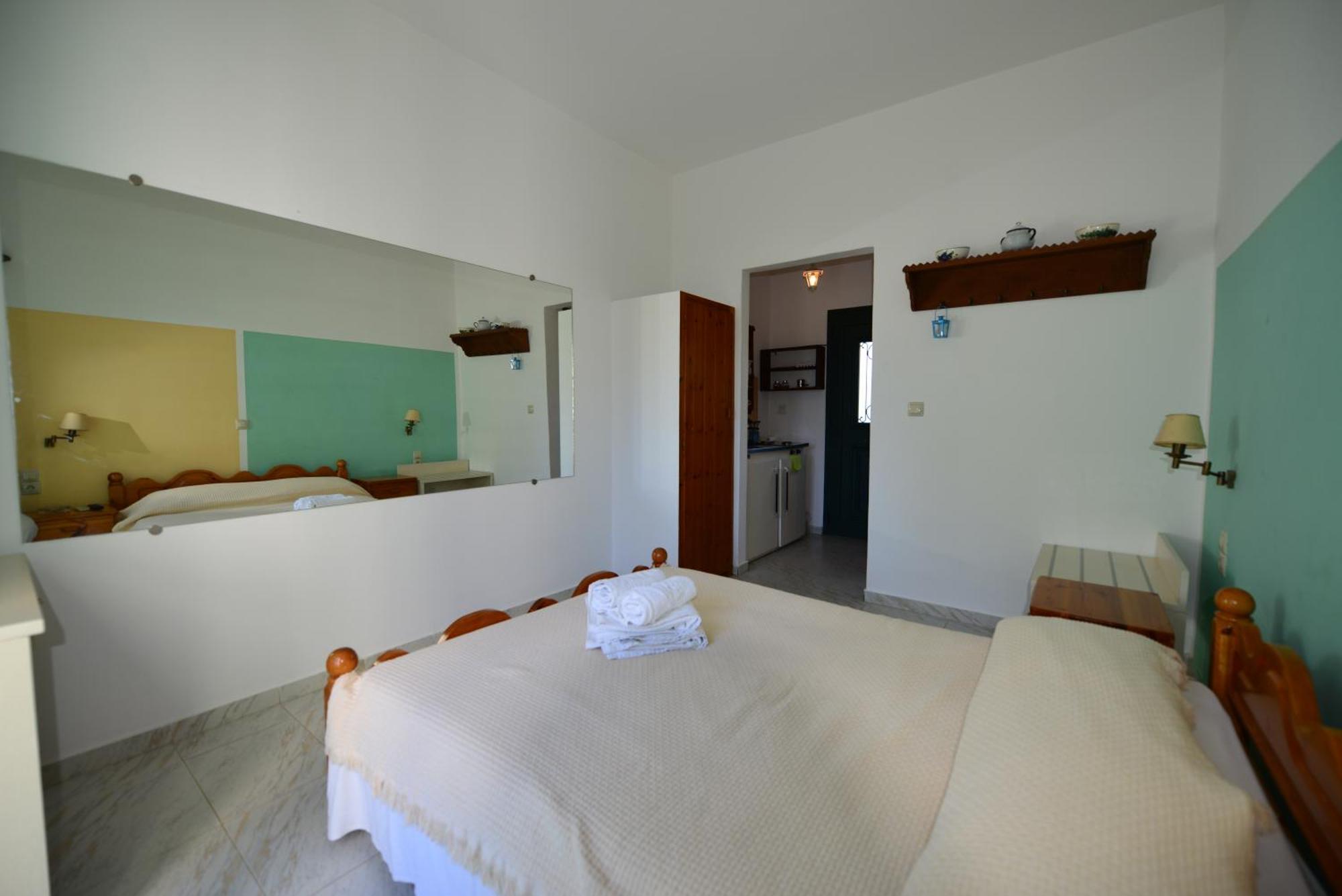 Pegasus Studios & Apartments Szkírosz Kültér fotó
